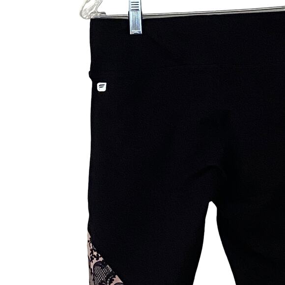 Fabletics Woman's Size Medium Black Pink Mesh Hems Cropped Athleisure Leggings - Picture 7 of 7